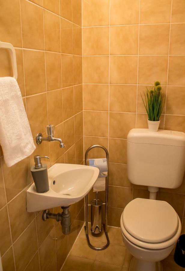 Apartment Kaya Pula Bagian luar foto
