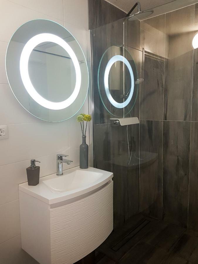 Apartment Kaya Pula Bagian luar foto